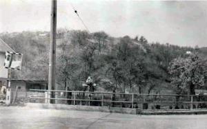 042 Raspelo kod Horvatića u Trnavi 1975.