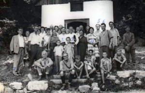 044 Ova slika je na putu za M.Bisricu kod Sniježne Gospe 1955.