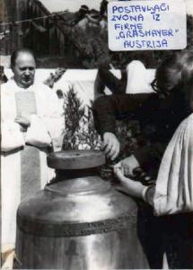 049 Postavljači zvona
